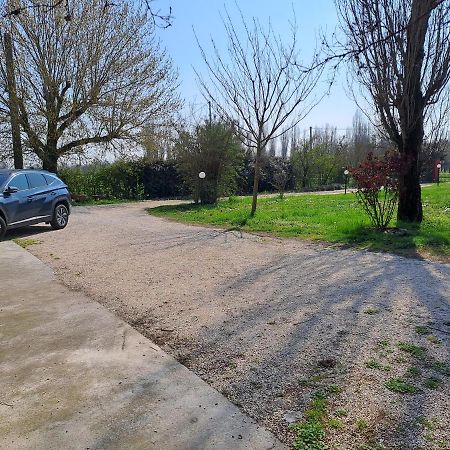 Bed and Breakfast Santa Maria Di Lorgana Minerbio Exterior foto