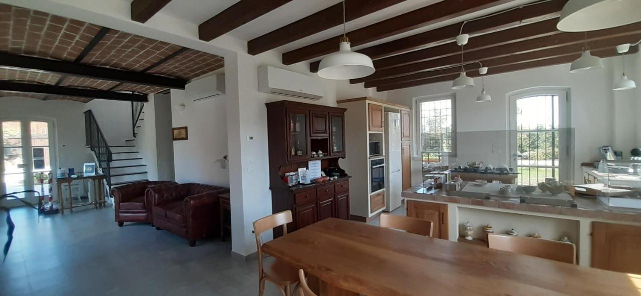 Bed and Breakfast Santa Maria Di Lorgana Minerbio Exterior foto