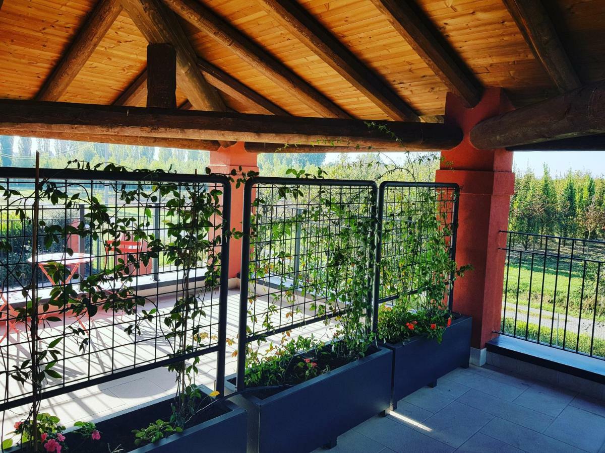 Bed and Breakfast Santa Maria Di Lorgana Minerbio Exterior foto