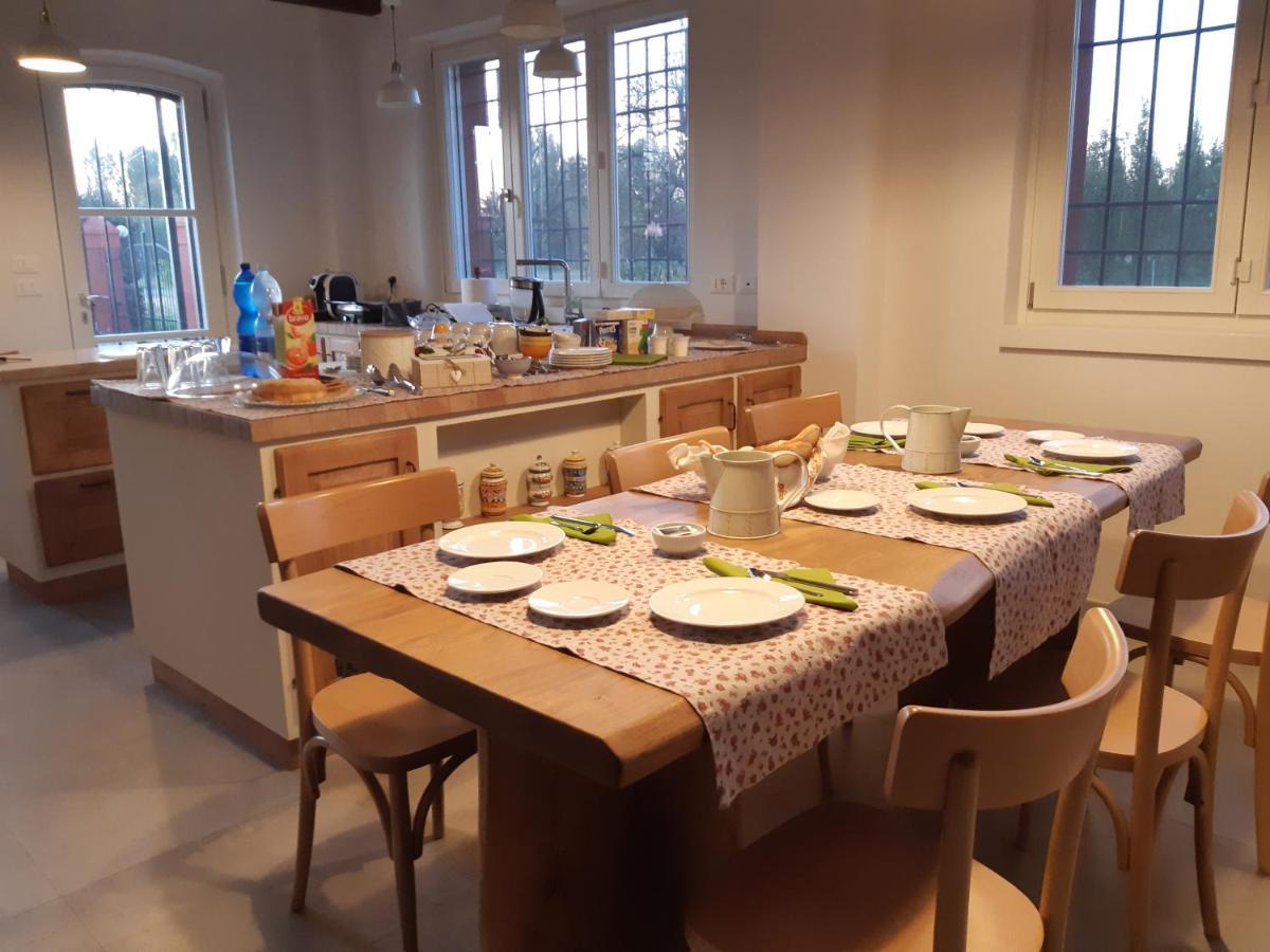 Bed and Breakfast Santa Maria Di Lorgana Minerbio Exterior foto