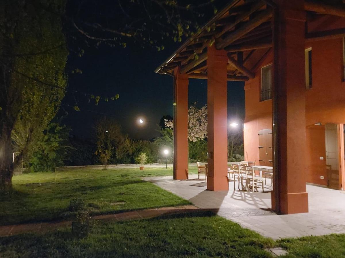 Bed and Breakfast Santa Maria Di Lorgana Minerbio Exterior foto