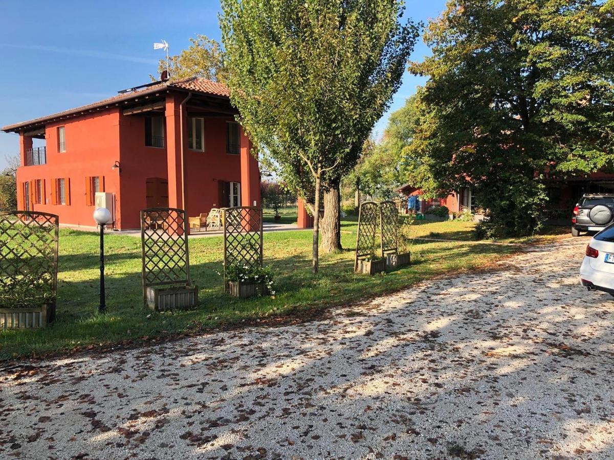 Bed and Breakfast Santa Maria Di Lorgana Minerbio Exterior foto