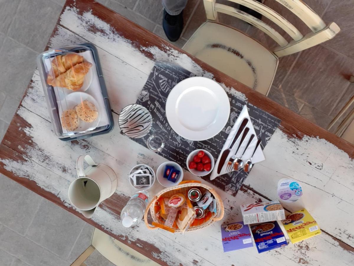 Bed and Breakfast Santa Maria Di Lorgana Minerbio Exterior foto